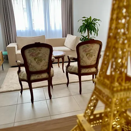 Chaleureux En Centre-ville Apartment