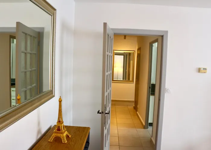 Chaleureux En Centre-ville Appartement